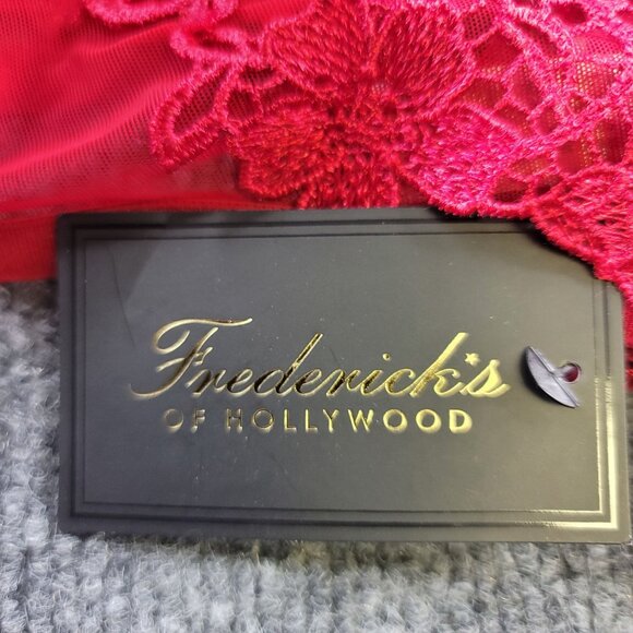 Fredericks of Hollywood Marianna Red Strappy Thong Applique Fits Large-XL - Picture 3 of 5